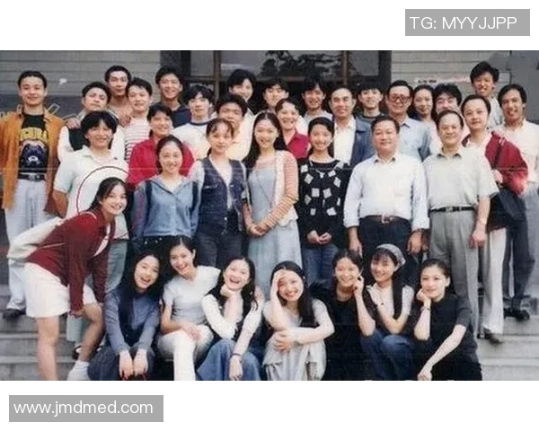 中国足球明星的女友都有哪些人这些知名足球星的另一半你认识吗