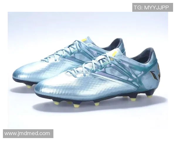 球星专属足球鞋价格揭秘 一双价值几何让你惊叹不已